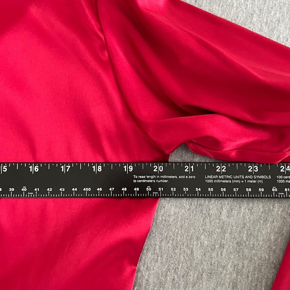 Pendleton Silky Red Formal Blouse Button Wrist New with Imperfection Size 10 - Picture 11 of 14